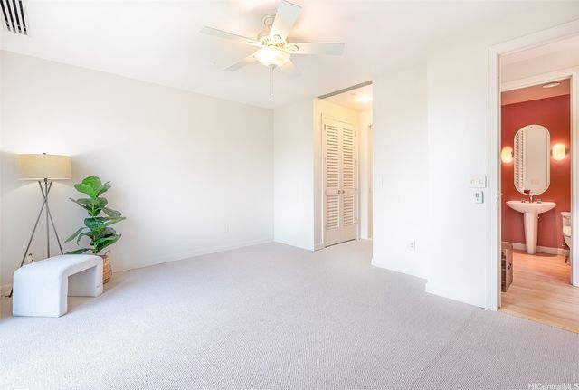 1740 S Beretania Street 30, Honolulu, HI 96826