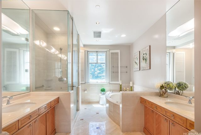 1740 S Beretania Street 30, Honolulu, HI 96826