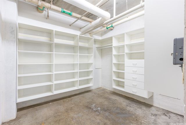 1740 S Beretania Street 30, Honolulu, HI 96826