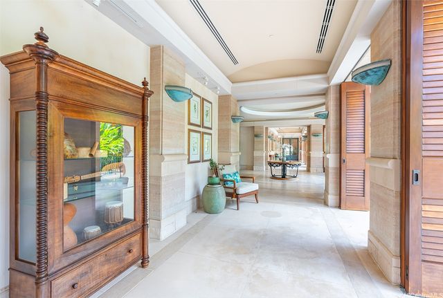 1740 S Beretania Street 30, Honolulu, HI 96826