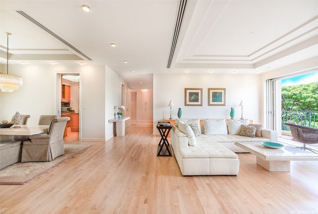 1740 S Beretania Street 30, Honolulu, HI 96826