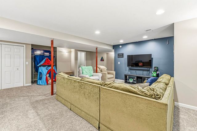 18123 Montgomry Lane, Goshen, IN 46528