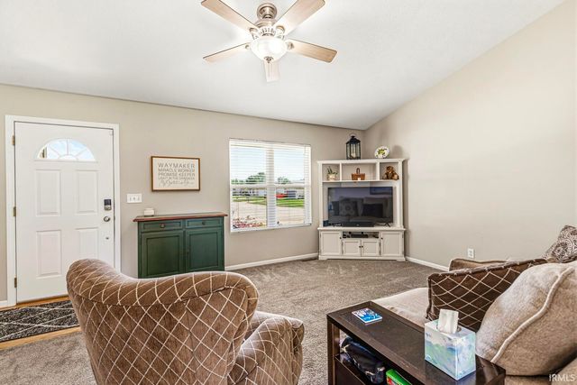 18123 Montgomry Lane, Goshen, IN 46528
