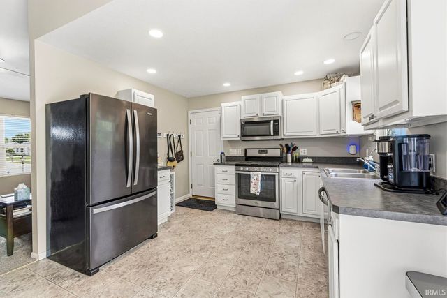 18123 Montgomry Lane, Goshen, IN 46528