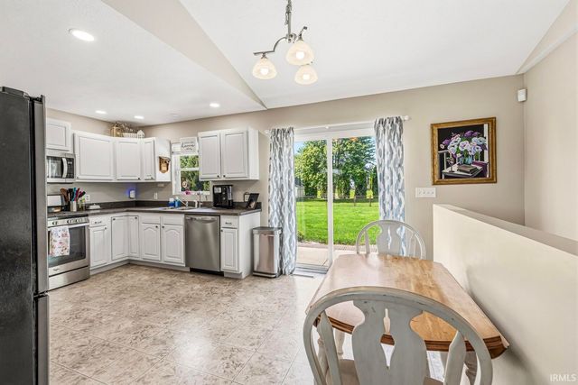18123 Montgomry Lane, Goshen, IN 46528