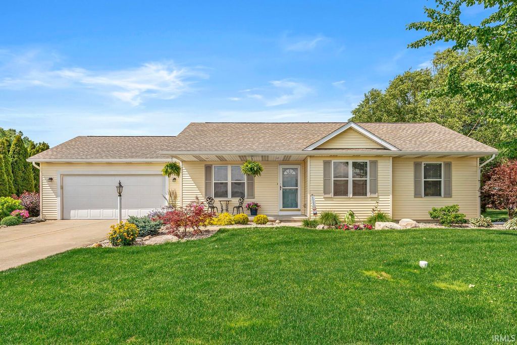 18123 Montgomry Lane, Goshen, IN 46528