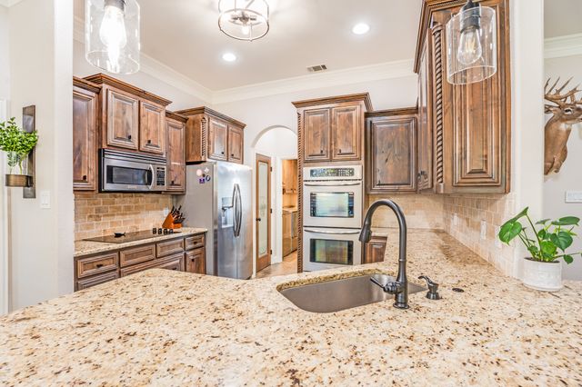 5308 Mission Circle, Granbury, TX 76049