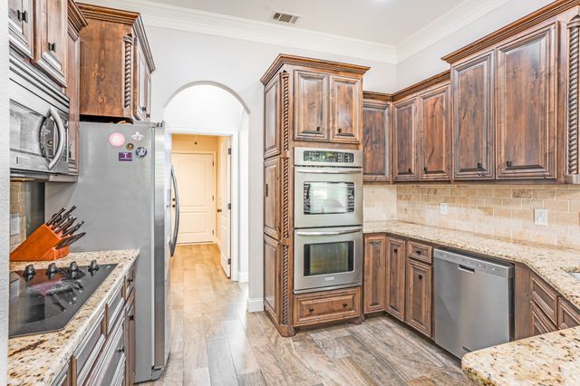 5308 Mission Circle, Granbury, TX 76049