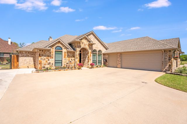 5308 Mission Circle, Granbury, TX 76049