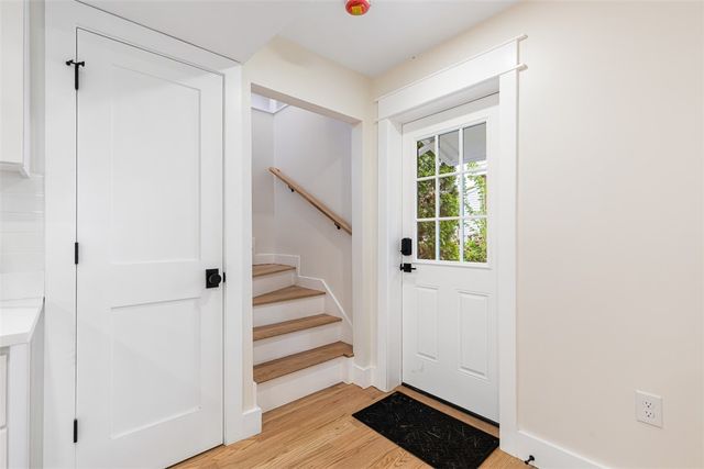 540 Middle Highway, Barrington, RI 02806