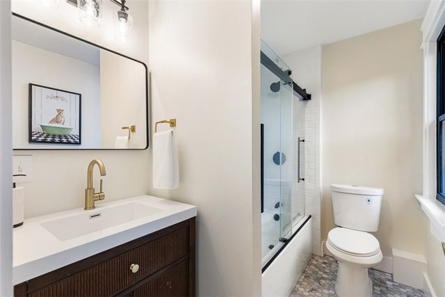 540 Middle Highway, Barrington, RI 02806
