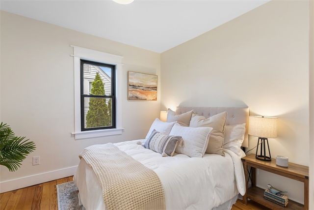540 Middle Highway, Barrington, RI 02806