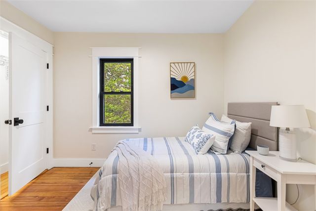 540 Middle Highway, Barrington, RI 02806