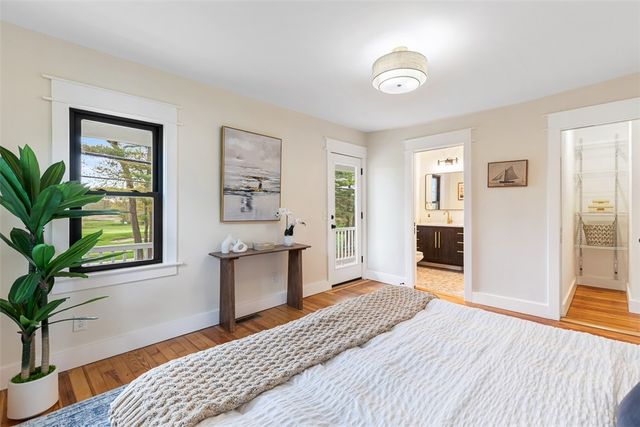 540 Middle Highway, Barrington, RI 02806