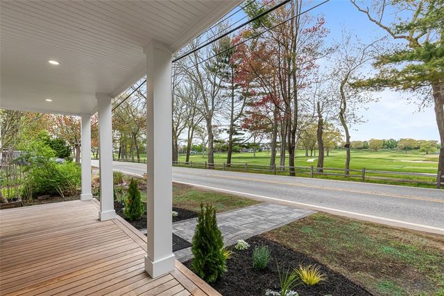 540 Middle Highway, Barrington, RI 02806