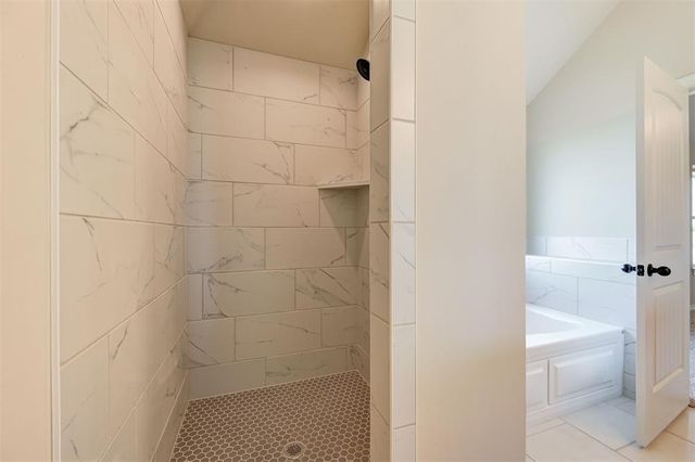 9308 NW 143rd Street, Yukon, OK 73099