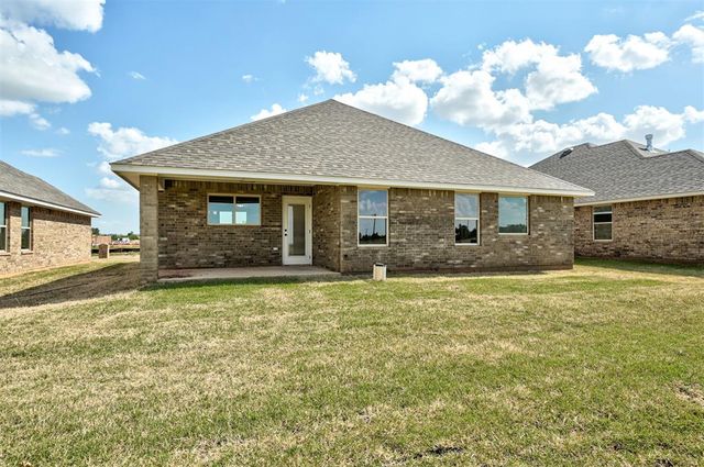 9308 NW 143rd Street, Yukon, OK 73099