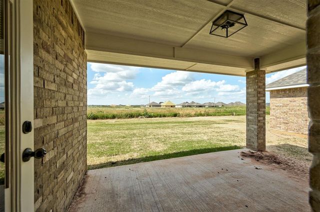 9308 NW 143rd Street, Yukon, OK 73099