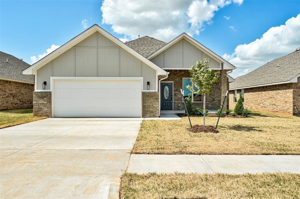 9308 NW 143rd Street, Yukon, OK 73099