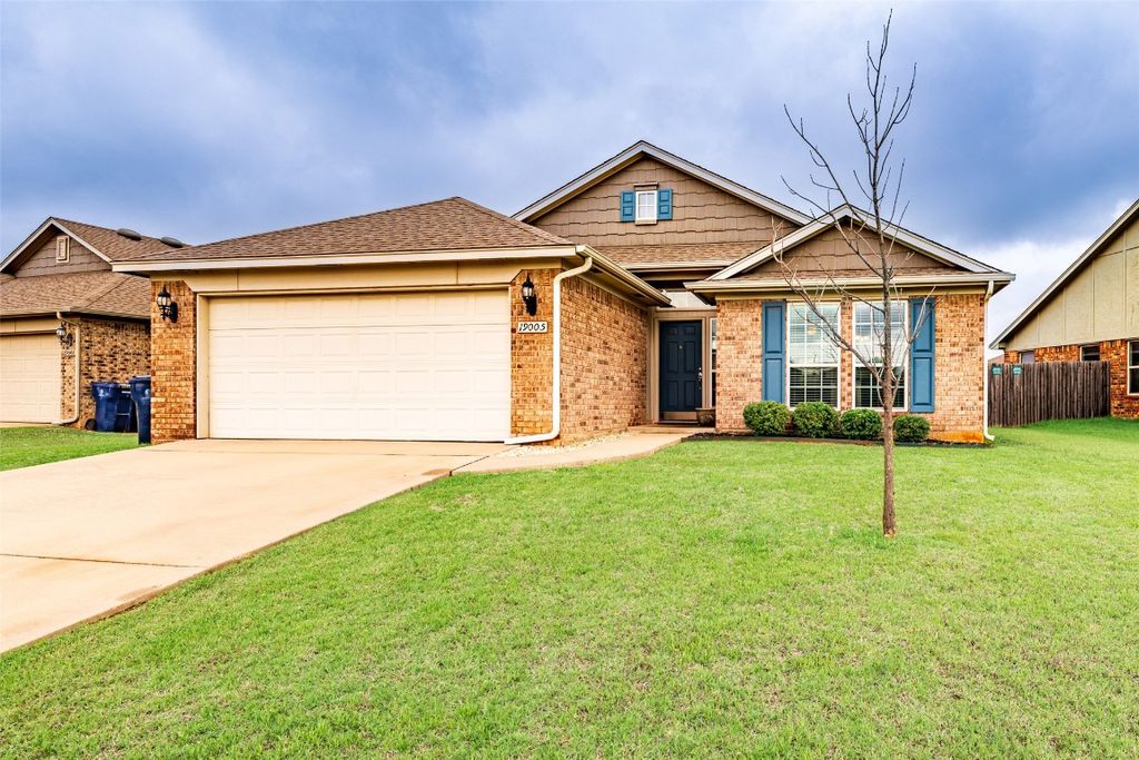 19005 Valencia Park Drive, Edmond, OK 73012