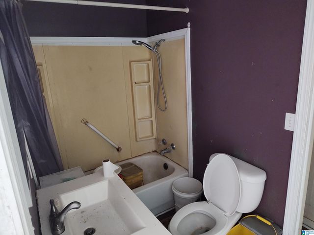 47 LAKESIDE DRIVE, Childersburg, AL 35044