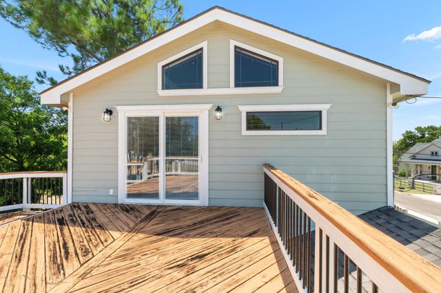 137 Hill DR, Granite Shoals, TX 78654