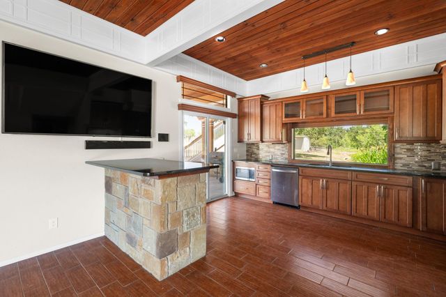 137 Hill DR, Granite Shoals, TX 78654