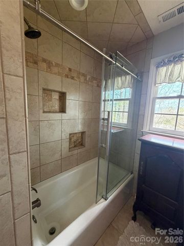 236 Robinwood Circle NE, Lenoir, NC 28645