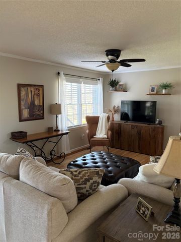 236 Robinwood Circle NE, Lenoir, NC 28645