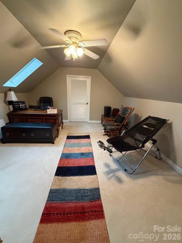 236 Robinwood Circle NE, Lenoir, NC 28645
