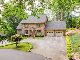 236 Robinwood Circle NE, Lenoir, NC 28645