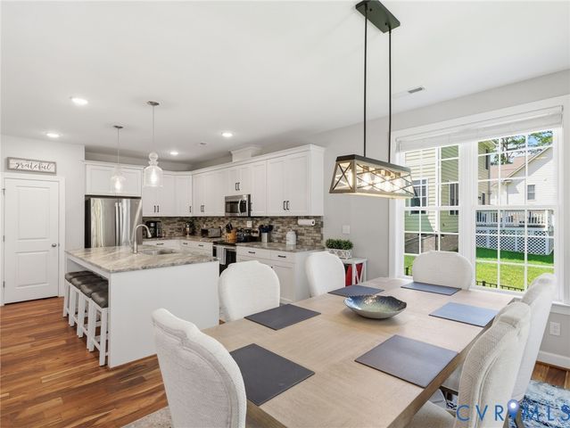 11571 Kings Pond Dr, Providence Forge, VA 23140