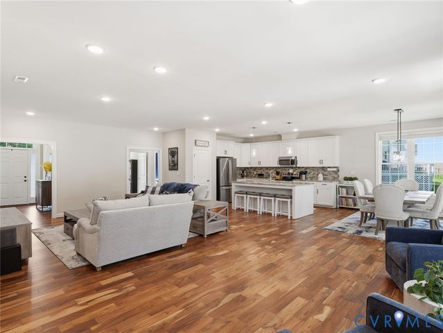 11571 Kings Pond Dr, Providence Forge, VA 23140
