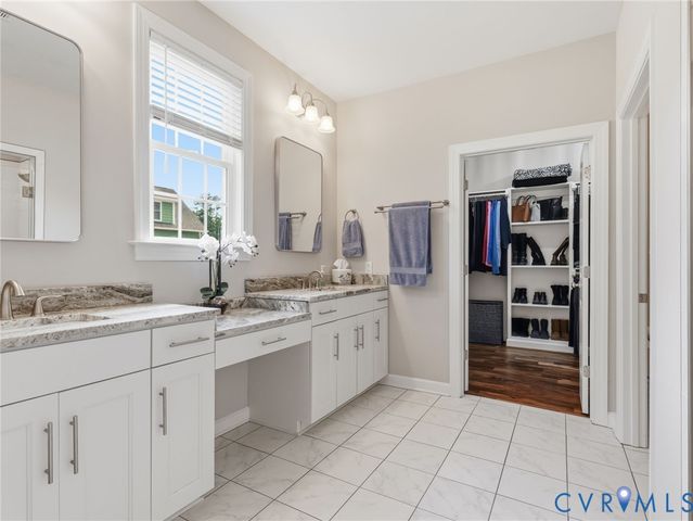 11571 Kings Pond Dr, Providence Forge, VA 23140