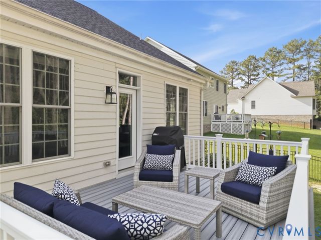 11571 Kings Pond Dr, Providence Forge, VA 23140
