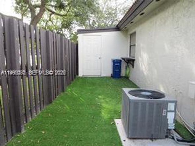 15207 SW 46th Ln G-79, Miami, FL 33185