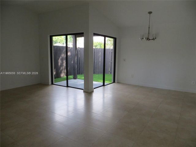 15207 SW 46th Ln G-79, Miami, FL 33185