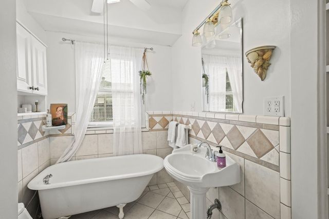 4406 Clay Street, Houston, TX 77023