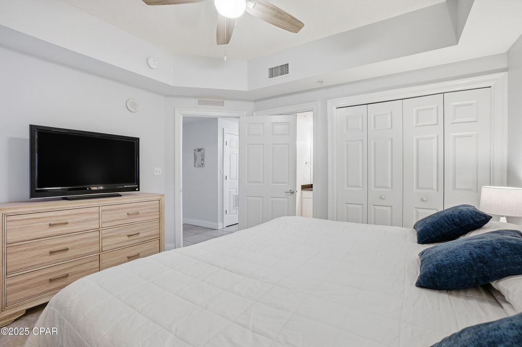 Image 7 of property listing at 15817 Front Beach Road 2-1907, Panama City Beach, FL 32413