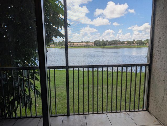 8710 N Sherman Circle 201, Miramar, FL 33025