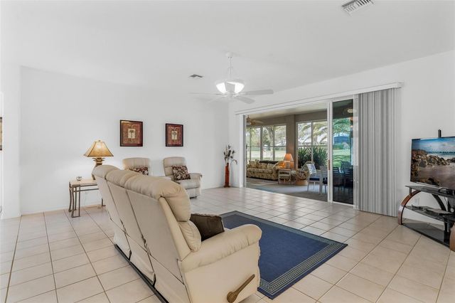 5380 CHARLESTON AVENUE, Tavares, FL 32778