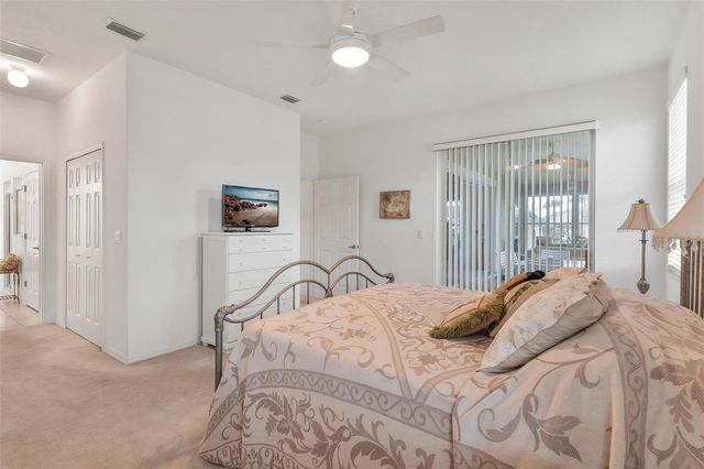 5380 CHARLESTON AVENUE, Tavares, FL 32778