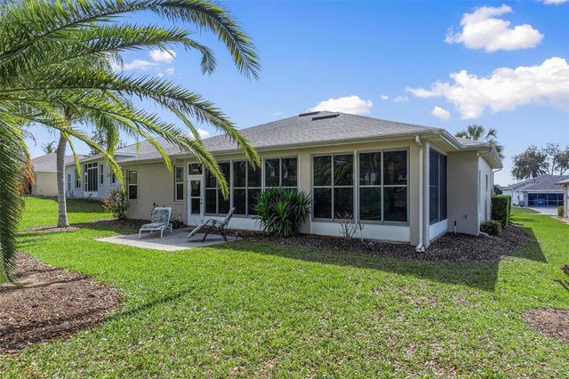 5380 CHARLESTON AVENUE, Tavares, FL 32778