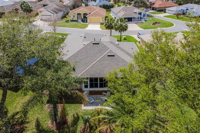 5380 CHARLESTON AVENUE, Tavares, FL 32778