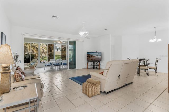 5380 CHARLESTON AVENUE, Tavares, FL 32778