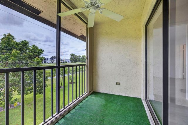 4626 E Lucerne Lakes Boulevard E 202, Lake Worth, FL 33467