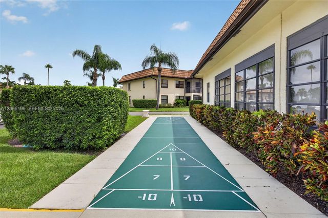 4626 E Lucerne Lakes Boulevard E 202, Lake Worth, FL 33467