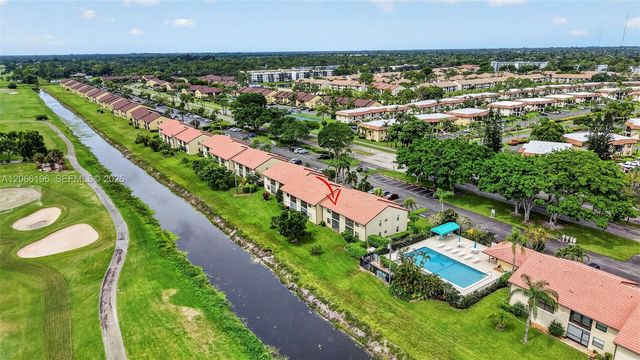 4626 E Lucerne Lakes Boulevard E 202, Lake Worth, FL 33467