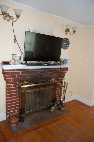 55 Brook Rd, Quincy, MA 02169