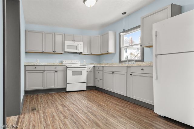 840 E Buchtel Avenue, Akron, OH 44305